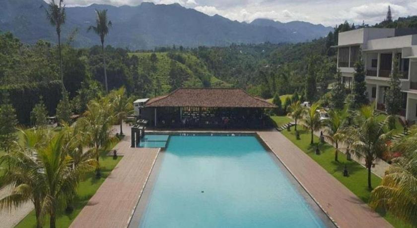 Jimmers Mountain Resort Puncak Buitenkant foto